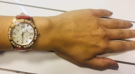 Жіночий годинник Orient FUT0B006W - це модний, стильний годинник з приголомшливи. . фото 4