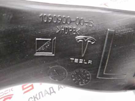 Воздуховод системы вентиляции левый Tesla model X 1090900-00-B 
Доставка по Укр. . фото 4