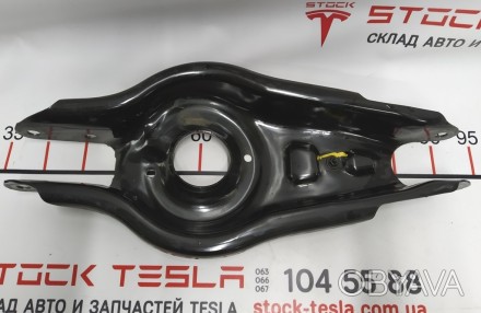 Рычаг задний нижний под пружину Tesla model 3 1044451-00-F
Доставка по Украине . . фото 1
