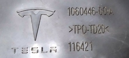 Водосборник крышки багажника левый Tesla model X 1060446-00-A
Доставка по Украи. . фото 5