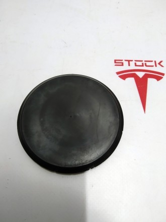 Заглушка заднего левого кармана Tesla model X S REST 1023383-00-A 
Доставка по . . фото 3