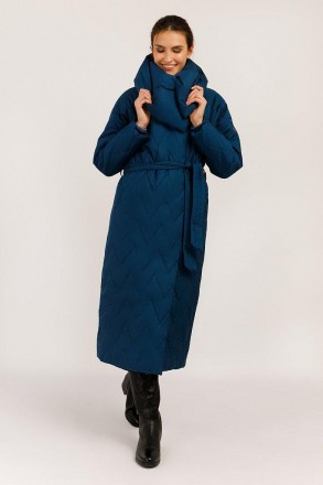 Длинное пальто женское с поясом Finn Flare прямого кроя с красивым стеганым узор. . фото 2