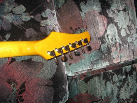 гитара Xaviere XV650 б/у в отличном состоянии + чехол Rockbag новый.
привезена . . фото 6
