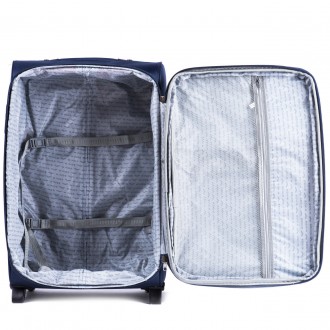  Средние тканевые чемоданы на двух колесах  серии Wings 1706 выполнены из особо . . фото 4