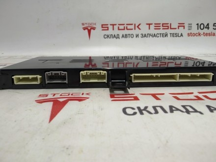 Боди-контроллер задний Tesla model X 1043900-00-E
Доставка по Украине Новой поч. . фото 3