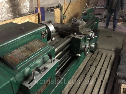 ТС-70, аналог 1К62Д — токарний верстат універсальний. Київ. фото 1