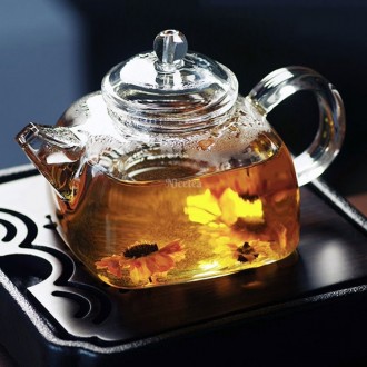 Стеклянный заварочный чайник Квадрат 250 мл
Изящный, эргономичный и очень удобны. . фото 3