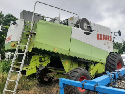 Комбайн зернозбиральний
Claas Lexion 480
1997 рік випуску
двигун Мерседес
в . . фото 13