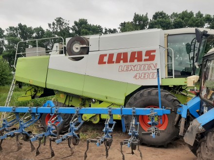 Комбайн зернозбиральний
Claas Lexion 480
1997 рік випуску
двигун Мерседес
в . . фото 2