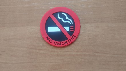 Предупреждающая наклейка о запрете курить в авто

Наклейка в салон автомобиля . . фото 2