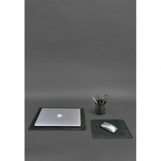 Кожаный настольный набор состоит из трех предметов: коврик под ноутбук, подкладк. . фото 2