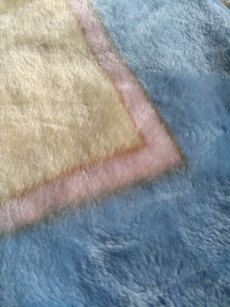 Новое одеяло покрывало для малыша
В сумке
Германия 110*140
можно стирать
мяг. . фото 6