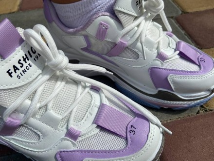 Женские кроссовки Amelia белые с фиолетовым вставками !
Очень современные ,стиль. . фото 4
