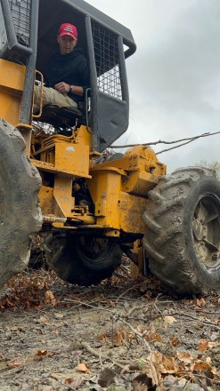 Скідер -трильовщик 4х4
Brimont tm325 трактор в Україні не працював !!!Всі детал. . фото 8