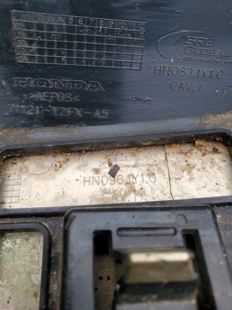 Продам Решотка радиатора гриль Honda Accord 2016-17Г под ремонт оригинал оригина. . фото 5