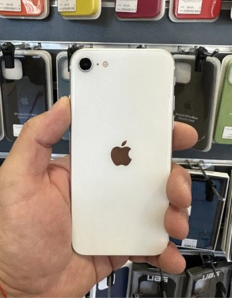 iPhone SE 64Gb White б.у. (идеальный). Київ. фото 1 iPhone SE 64Gb White б.у. (идеальный). Київ. фото 1