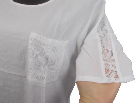 Блуза женская летняя штапель
На рукавах и кармане на груди кружевные вставки
Тка. . фото 3