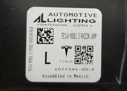 Фара противотуманная левая (полная) UP-LEVEL Tesla model 3 1077391-00-F
Доставк. . фото 4