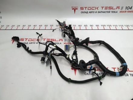 Электропроводка двери передней правой Tesla model S 1004424-00-H
Доставка по Ук. . фото 3