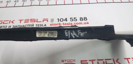 Стекло крыла заднего правого (форточка) Tesla model S, model S REST 1051821-99-A. . фото 4