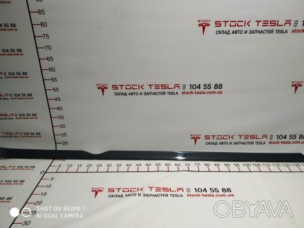 Молдинг накладки порога левый декоративный (пластик) для электрокара Тесла Модел. . фото 1