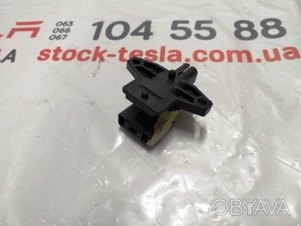 Датчик положения нижней части водительского сиденья Tesla model S, model S REST . . фото 1