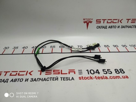 Кабель USB монитора (комплект 2 шнура) Tesla model S, model S REST 1004815-08-B
. . фото 3