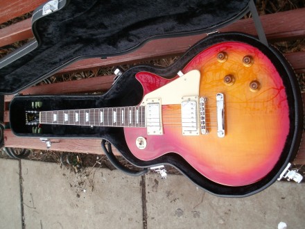 Электрогитара Gibson Les Paul Standard Heritage Cherry Sunburst. С логотипом Gib. . фото 11
