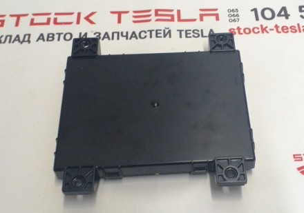 Боди контроллер 315 MHz на электромобиль Tesla. Один из компонентов электропрово. . фото 4