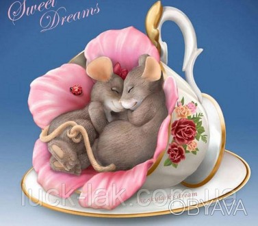 Алмазна вишивка, розмір 30*30 см, закохані мишки в чашці
Повна викладка, стрази . . фото 1