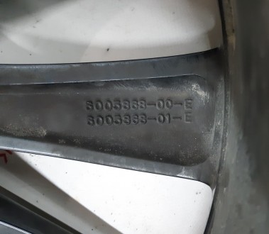 Диск колёсный GREY TURBINE 21x8.5 J с повреждением Tesla model S, model S REST 1. . фото 5