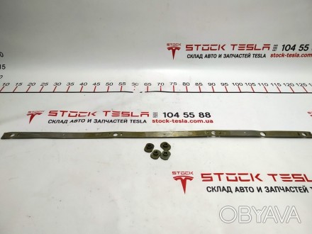 Накладка батареи высоковольтной боковая комплект Tesla model X S REST 1032384-00. . фото 1