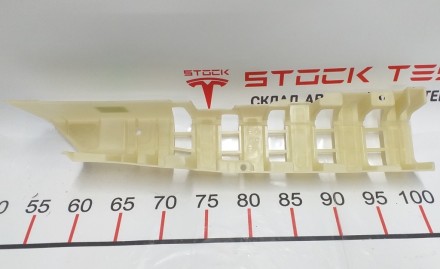 Кронштейн накладка электропроводки левый Tesla model X 1089758-00-B
Доставка по. . фото 3