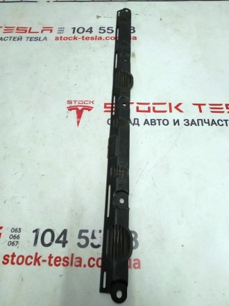 Кронштейн крепления блока управления ECU PARK ASSIST Tesla model S 1008903-00-B
. . фото 3