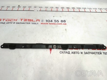 Кронштейн крепления блока управления ECU PARK ASSIST Tesla model S 1008903-00-B
. . фото 1