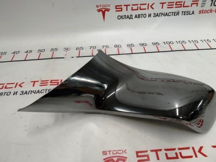 Накладка хром 2-го ряда сидений правая наружная Tesla model X 1062971-00-B
Дост. . фото 2