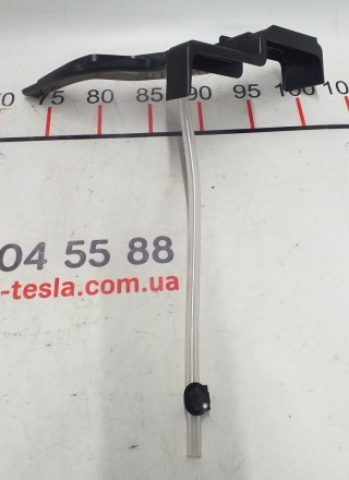 Накладка пластиковая боди контроллера левого Tesla model 3 1461512-00-B
Доставк. . фото 4