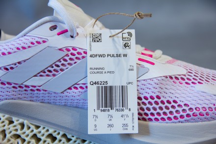 НОВІ жіночі кросівки Adidas Running 4D FWD Kick.
    Використовуйте силу adidas. . фото 8