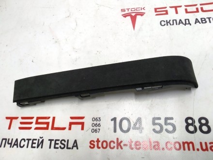Облицовка двери задней левой задняя верхняя ULTRASUEDE BLK Tesla model X 1055012. . фото 2