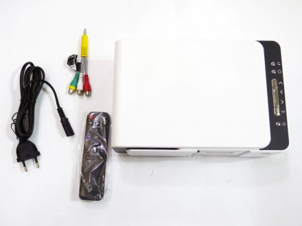 Комплектация:
проектор T5 WiFi
шнур питания,
AV-адаптер,
пульт дистанционног. . фото 4