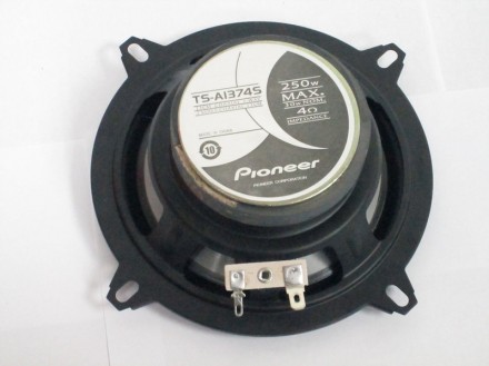 Автомобильная акустика Pioneer TS-A 1374S 13 см 250 W 2х полосная
Отличные коло. . фото 7