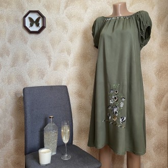 Женское прямое платье-миди c вышивкой (р.50-56), штапель, Турция Merve Moda 298
. . фото 4