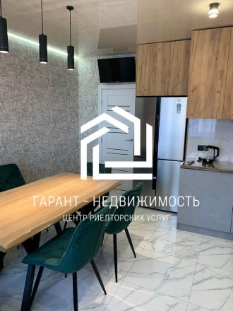 В продаже однокомнатная квартира с качественным ремонтом , мебелью и техникой. Н. Приморский. фото 6