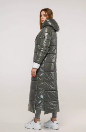 
Зимняя куртка макси с силиконом на молнии с контрастной подкладкой и капюшоном
. . фото 5