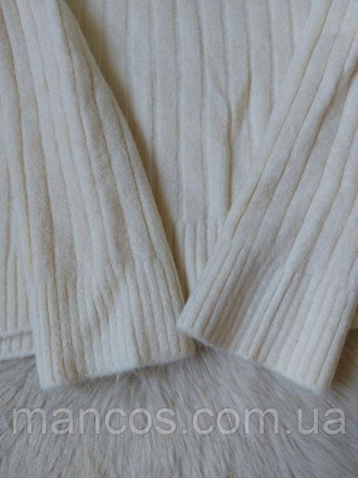 Женский свитер под горло белый
Состояние: новое (без бумажной бирки)
Размер: 46 . . фото 4