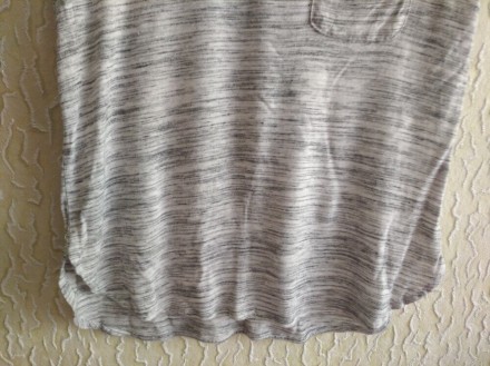 Меланжевая футболка, H&M.
Цвет - серый меланж.
ПОГ 42 см.
Длина футболки . . фото 5
