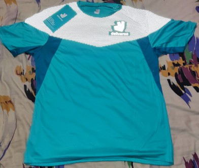 Комплект, спортивная кофта+футболка Deliveroo, размер-XL, длина кофты спереди-65. . фото 9