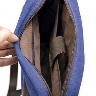 Вертикальная модель мужской сумки из канвас с кожаными вставками из кожи крейзи . . фото 3