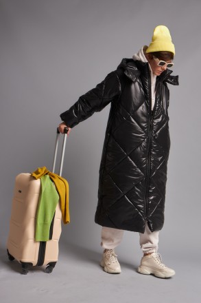 Жіноче пальто утеплене Stimma Аглая. Стильне подовженне пальто з лакової плащівк. . фото 3