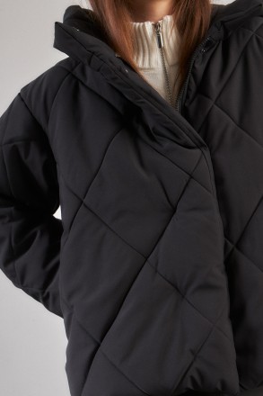 Жіноча куртка Stimma Мадаві. Ця стильна куртка із плащової тканини стане чудовою. . фото 4